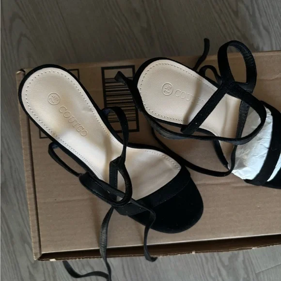 Chic Black Strappy Heels - Picture 3 of 5